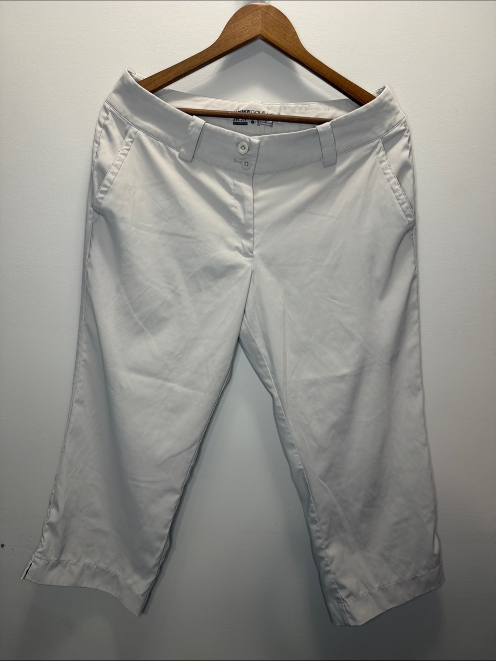 Nike Golf Women’s Cropped Chino Pants Size 10 , L31 , I22 Midwaist